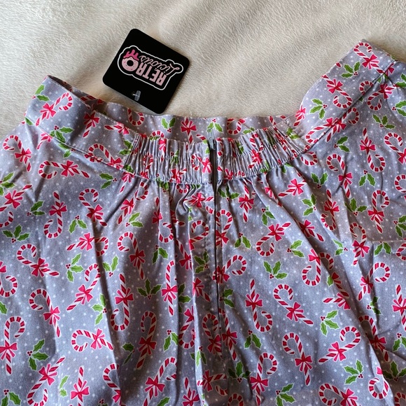 HP🎄 NWT Skirt and Mask (Candy Canes) - Picture 7 of 9